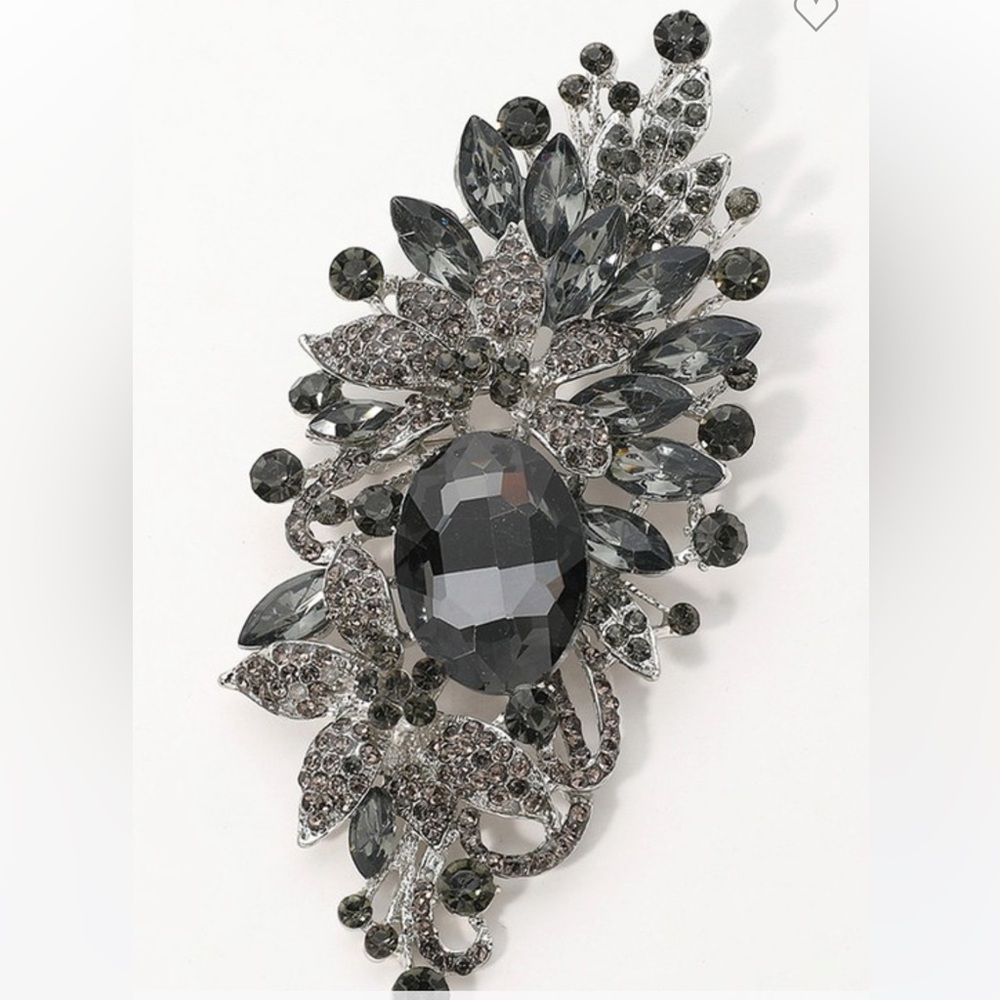 Floral Crystal Rhinestone Brooch / Pendant 2”x4.5”